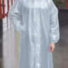 透明なレインコートを着て微笑む若い男性 / A young man smiling in a transparent raincoat